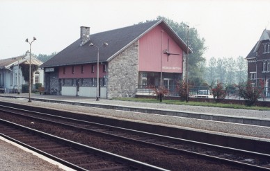 MELREUX HOTTON  DIA 82-8050.jpg